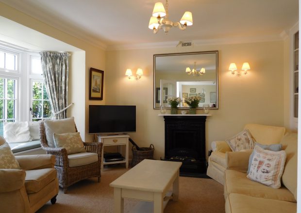 Bay Cottage Self Catering Cottage In Rock Cornwall